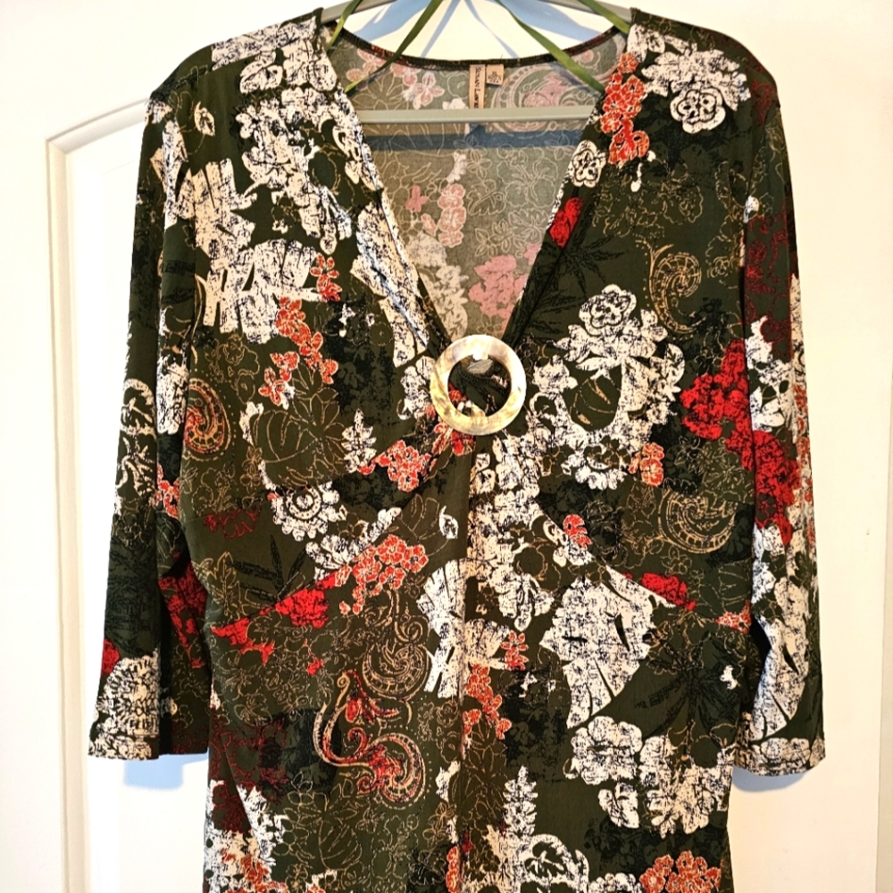 XL Multi colored blouse